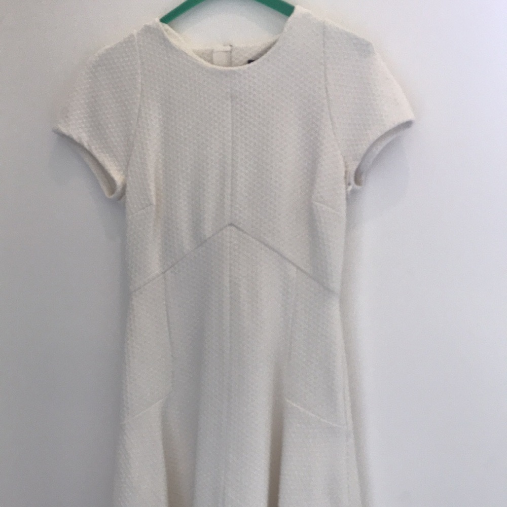 Calvin Klein women’s white short sleeved dress